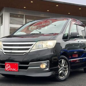 2011 Nissan Serena black gasoline used car Japan export