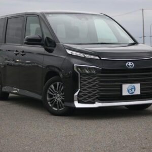2022 Toyota Voxy black hybrid used car Japan export