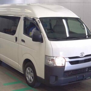 2020 Toyota Hiace Van white diesel used car Japan export