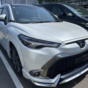 2024 Toyota Corolla Cross pearl hybrid used car Japan export