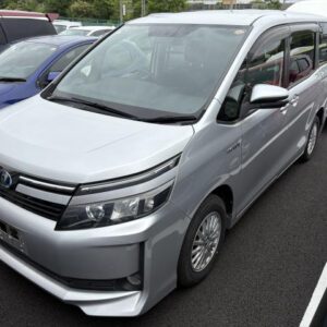 2014 Toyota Voxy silver gasoline used car Japan export