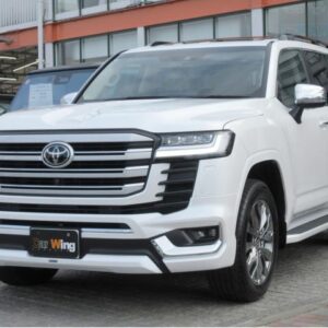 2024 Toyota Land Cruiser pearl gasoline used car Japan export