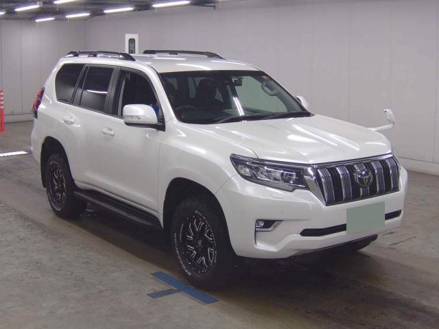 Ref:AUX-24139112 TOYOTA LAND CRUISER PRADO 2020 1 2020 Toyota Land Cruiser Prado pearl gasoline used car Japan export