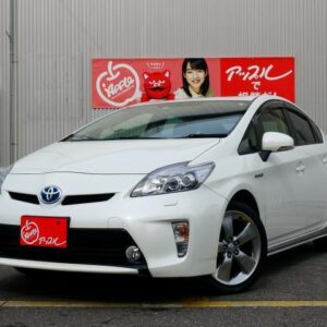 2013 Toyota Prius pearl hybrid used car Japan export