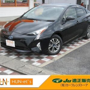 2018 Toyota Prius black hybrid used car Japan export