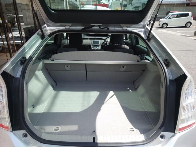 Ref:AUX-24156040 TOYOTA PRIUS 2010 13 Ref:AUX-24156040 TOYOTA PRIUS 2010 - Image 13