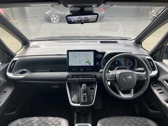 Ref:AUX-24156117 TOYOTA VOXY 2023 3 Ref:AUX-24156117 TOYOTA VOXY 2023 - Image 3