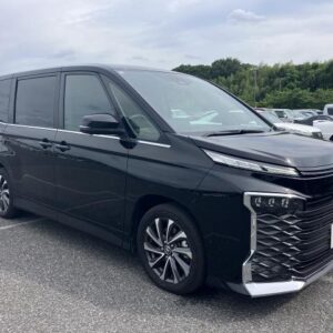 2023 Toyota Voxy pearl gasoline used car Japan export