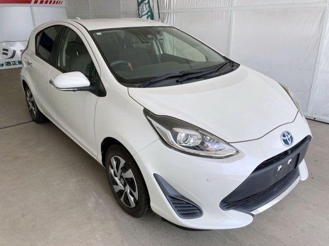 Ref:AUX-24156252 TOYOTA AQUA 2021 1 2021 Toyota Aqua pearl hybrid used car Japan export