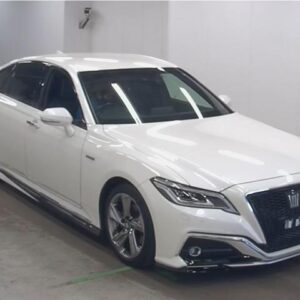 2019 Toyota Crown Hybrid pearl gasoline used car Japan export