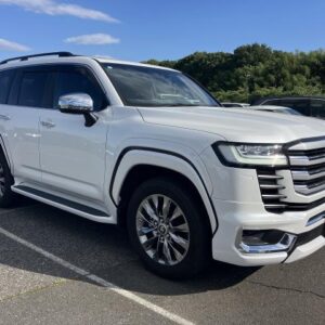 2023 Toyota Land Cruiser pearl gasoline used car Japan export