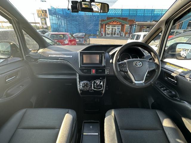 Ref:AUX-24160365 TOYOTA ESQUIRE 2015 3 Ref:AUX-24160365 TOYOTA ESQUIRE 2015 - Image 3