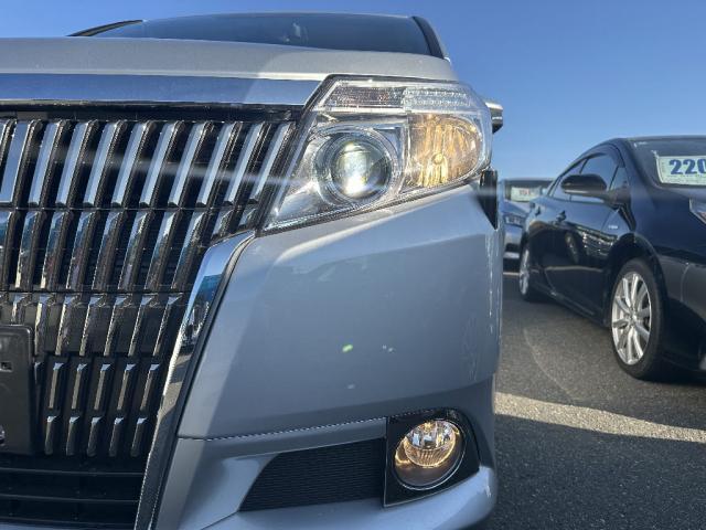 Ref:AUX-24160365 TOYOTA ESQUIRE 2015 8 Ref:AUX-24160365 TOYOTA ESQUIRE 2015 - Image 8