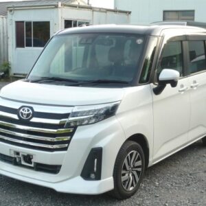 2021 Toyota Roomy pearl gasoline used car Japan export