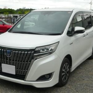 2018 Toyota Esquire pearl gasoline used car Japan export