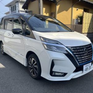 2020 Nissan Serena pearl gasoline used car Japan export