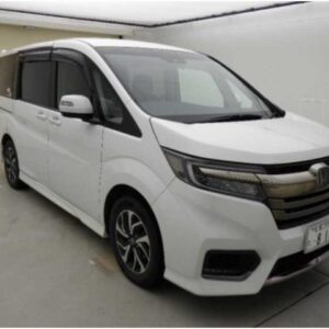 2018 Honda Stepwagon Spada pearl gasoline used car Japan export