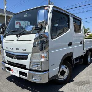 2018 Mitsubishi Fuso Canter white diesel used car Japan export