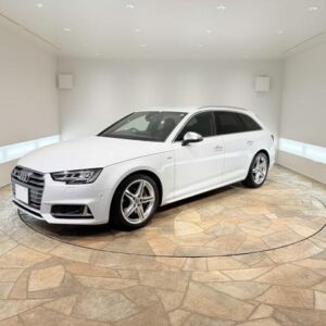 2017 Audi S4 Avant white gasoline used car Japan export