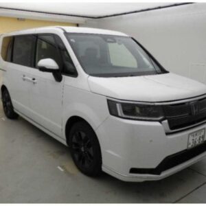 2023 Honda Stepwagon pearl gasoline used car Japan export
