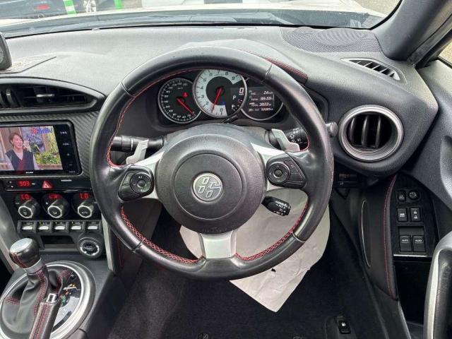Ref:AUX-24185211 TOYOTA 86 2017 5 Ref:AUX-24185211 TOYOTA 86 2017 - Image 5
