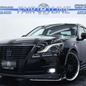 2015 Toyota Crown Hybrid black hybrid used car Japan export