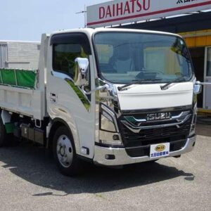 2025 Isuzu Elf Truck white diesel used car Japan export