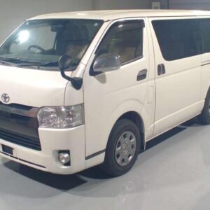 2019 Toyota Hiace Van pearl diesel used car Japan export