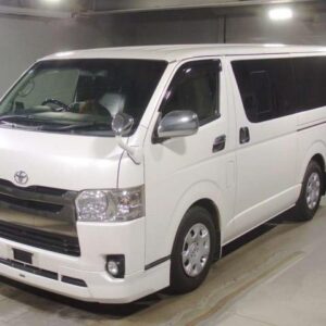 2016 Toyota Hiace Van pearl diesel used car Japan export
