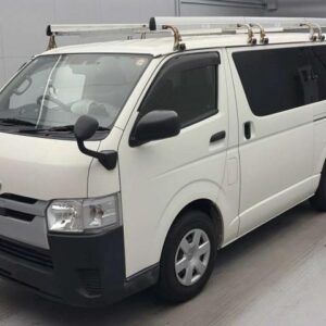 2018 Toyota Hiace Van white diesel used car Japan export