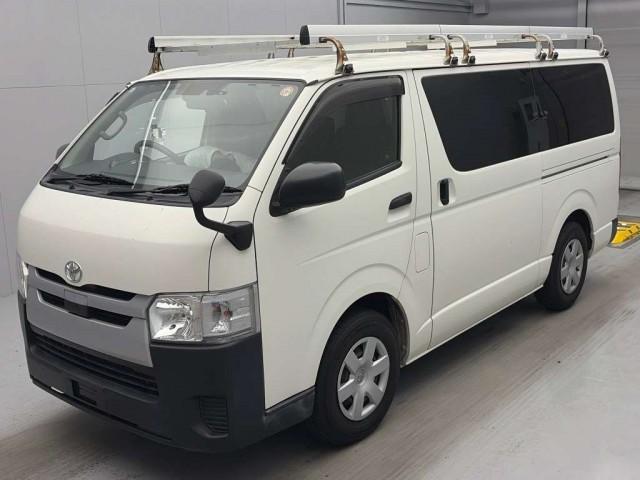 Ref:AUX-24199100 TOYOTA HIACE VAN 2018 1 2018 Toyota Hiace Van white diesel used car Japan export