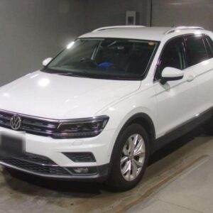 2019 Volkswagen Tiguan white diesel used car Japan export