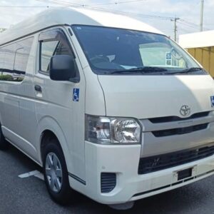 2018 Toyota Hiace Van white gasoline used car Japan export