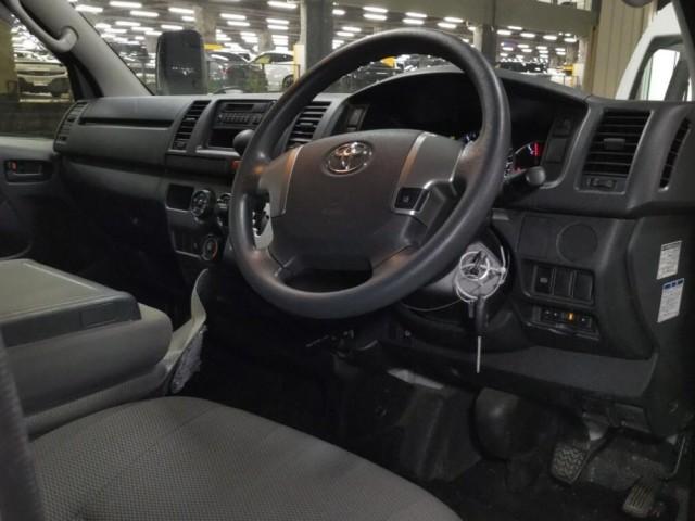Ref:AUX-24204426 TOYOTA HIACE VAN 2020 4 Ref:AUX-24204426 TOYOTA HIACE VAN 2020 - Image 4
