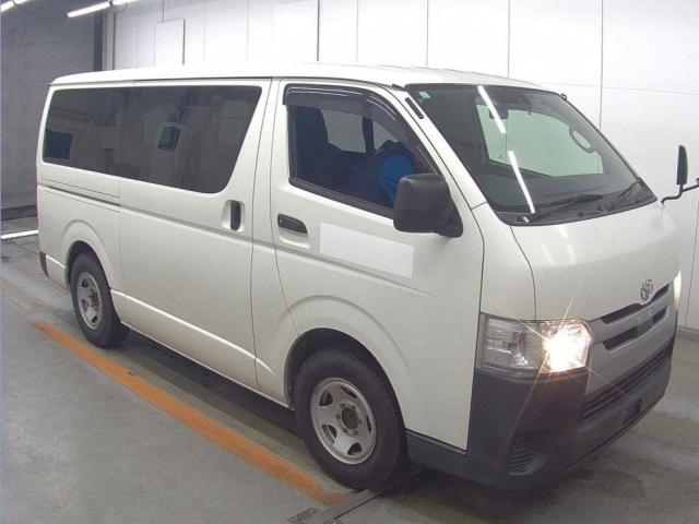 Ref:AUX-24204426 TOYOTA HIACE VAN 2020 1 2020 Toyota Hiace Van white diesel used car Japan export