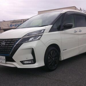 2021 Nissan Serena pearl gasoline used car Japan export