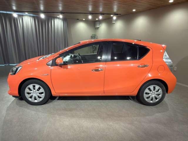 Ref:AUX-24217040 TOYOTA AQUA 2012 11 Ref:AUX-24217040 TOYOTA AQUA 2012 - Image 11