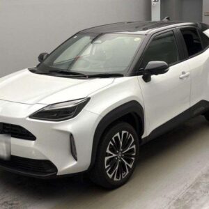 2025 Toyota Yaris Cross pearl gasoline used car Japan export