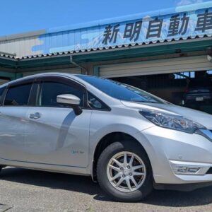 2020 Nissan Note silver gasoline used car Japan export