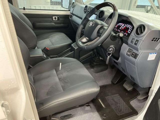 Ref:AUX-24224419 TOYOTA LAND CRUISER 70 2026 6 Ref:AUX-24224419 TOYOTA LAND CRUISER 70 2026 - Image 6