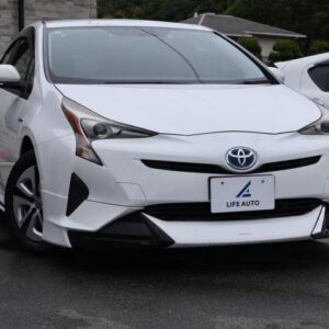2017 Toyota Prius white hybrid used car Japan export