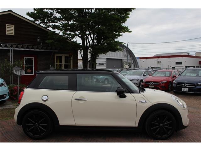 Ref:AUX-24224472 MINI MINI 2018 11 Ref:AUX-24224472 MINI MINI 2018 - Image 11