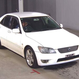 2004 Toyota Altezza white gasoline used car Japan export