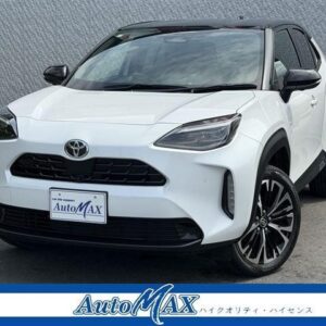 2024 Toyota Yaris Cross pearl gasoline used car Japan export