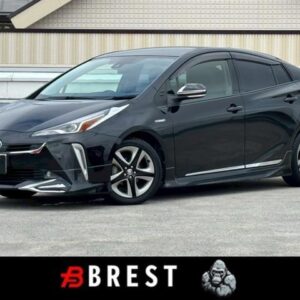 2019 Toyota Prius black hybrid used car Japan export