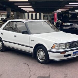 1990 Toyota Crown white gasoline used car Japan export