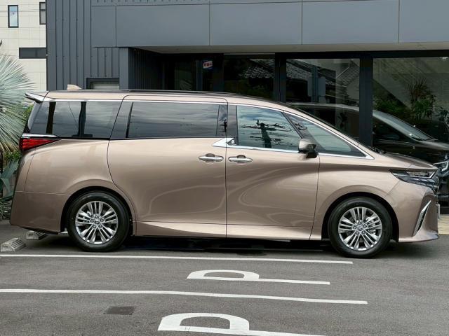 Ref:AUX-24239981 TOYOTA ALPHARD 2026 7 Ref:AUX-24239981 TOYOTA ALPHARD 2026 - Image 7