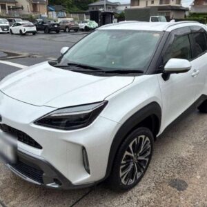 2024 Toyota Yaris Cross pearl gasoline used car Japan export
