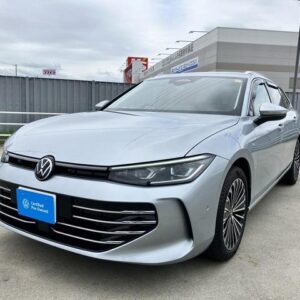 2025 Volkswagen Passat silver hybrid used car Japan export