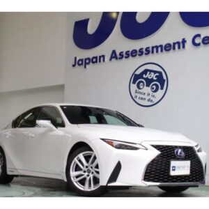 2020 Lexus Is pearl gasoline used car Japan export